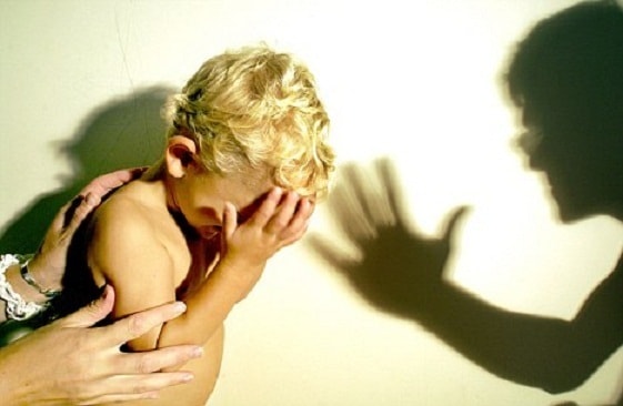 жестокое обращение с детьми